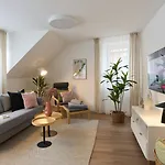 Bg Living & Hosting - Hochwertige Im Zentrum Von - 3 Gaeste, Wlan & Waschmaschine 公寓 *
