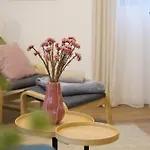 Bg Living & Hosting - Hochwertige Im Zentrum Von - 3 Gaeste, Wlan & Waschmaschine 维特利希