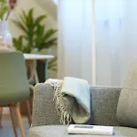 Bg Living & Hosting - Hochwertige Im Zentrum Von - 3 Gaeste, Wlan & Waschmaschine 维特利希