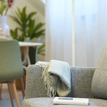 Bg Living & Hosting - Hochwertige Im Zentrum Von - 3 Gaeste, Wlan & Waschmaschine فيتليش