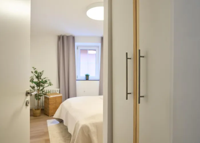 Bg Living & Hosting - Hochwertige Im Zentrum Von - 3 Gaeste, Wlan & Waschmaschine Апартаменты