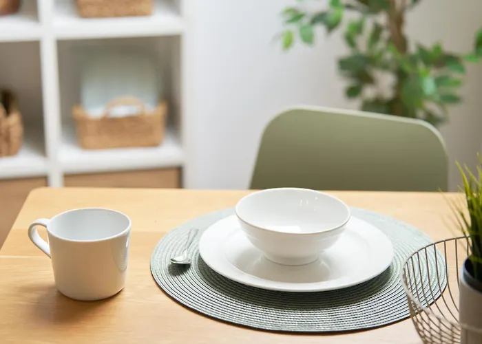 Bg Living & Hosting - Hochwertige Im Zentrum Von - 3 Gaeste, Wlan & Waschmaschine Апартаменты *