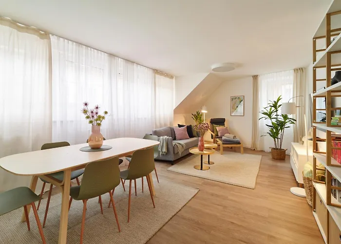 Bg Living & Hosting - Hochwertige Im Zentrum Von - 3 Gaeste, Wlan & Waschmaschine